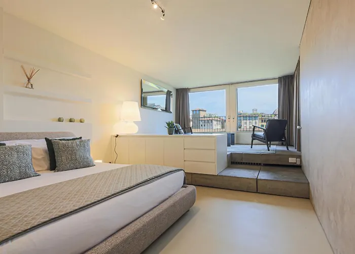 Florence- Vasari Luxury With View דירה *